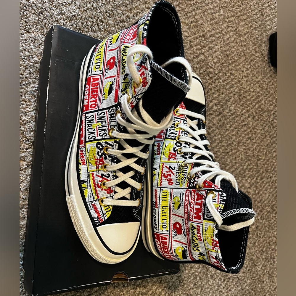 Converse - Picture 1 of 2